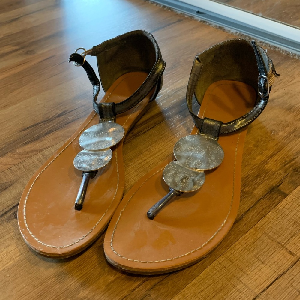 Silver medallion sandal